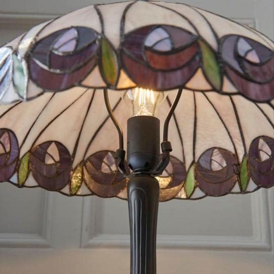 rozsa mintas elegans klasszikus kezmuves idotallo  premium meghitt harmonikus egyedi  handmade nosztalgikus stilusos tiffany mintas asztali lampa charles rennie mackintosh 3.jpg